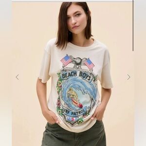 DAYDREAMER The Beach Boys Surf Patrol Boyfriend Tee NWT Med